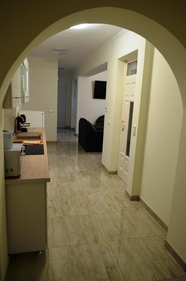 Henrietta - Violetta Apartman Hajdúszoboszló Εξωτερικό φωτογραφία
